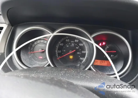 2011 Nissan Versa 1.8S z USA, uszkodzony, nr VIN 3N1BC1CP5BL500128